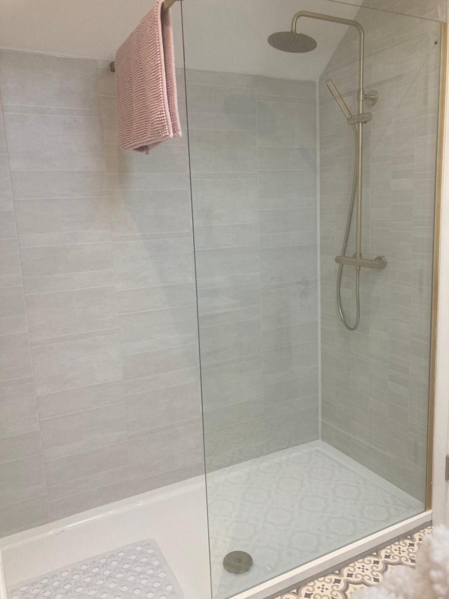 Luxury Country Escape Apartment เอนนิส ภายนอก รูปภาพ